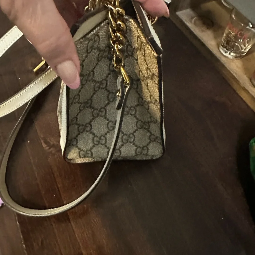 GG padlock Gucci shoulder bag - Picture 4 of 11